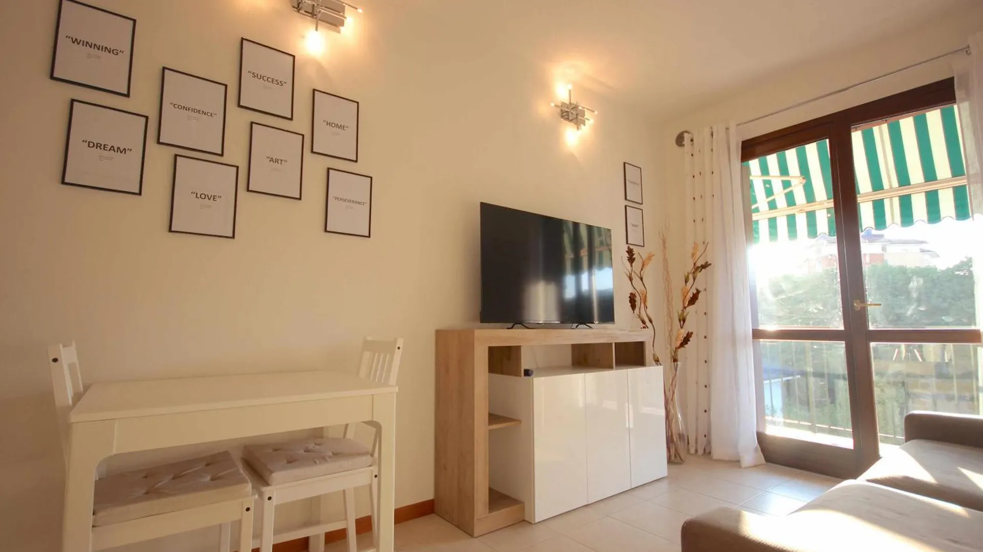 Case Vr Holiday Simba Verona